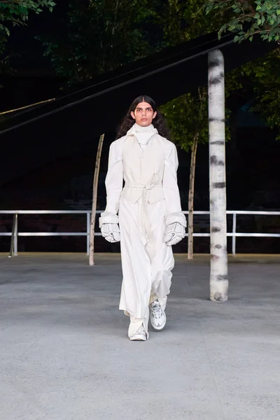 Look 153